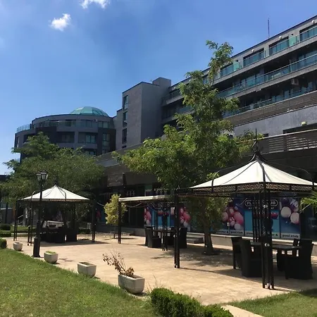 Sunny Plaza 100 M Sea Słoneczny Brzeg