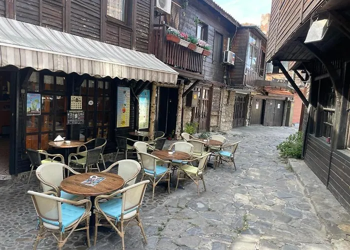 Sunny Plaza 100 M Sea Apartament *