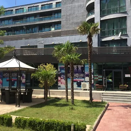 Apartment Sunny Plaza 100 M Sea Sunny Beach