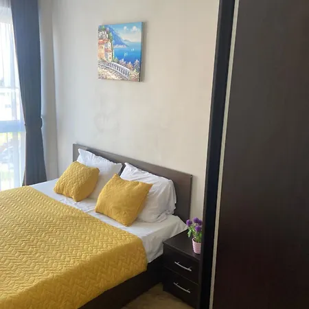 Sunny Plaza 100 M Sea Appartement