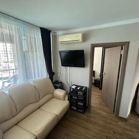 Appartement Sunny Plaza 100 M Sea